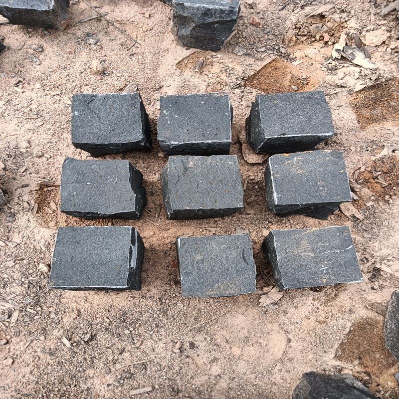 cobblestones pavers