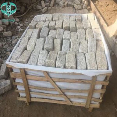 سنگ مکعب زرد G682